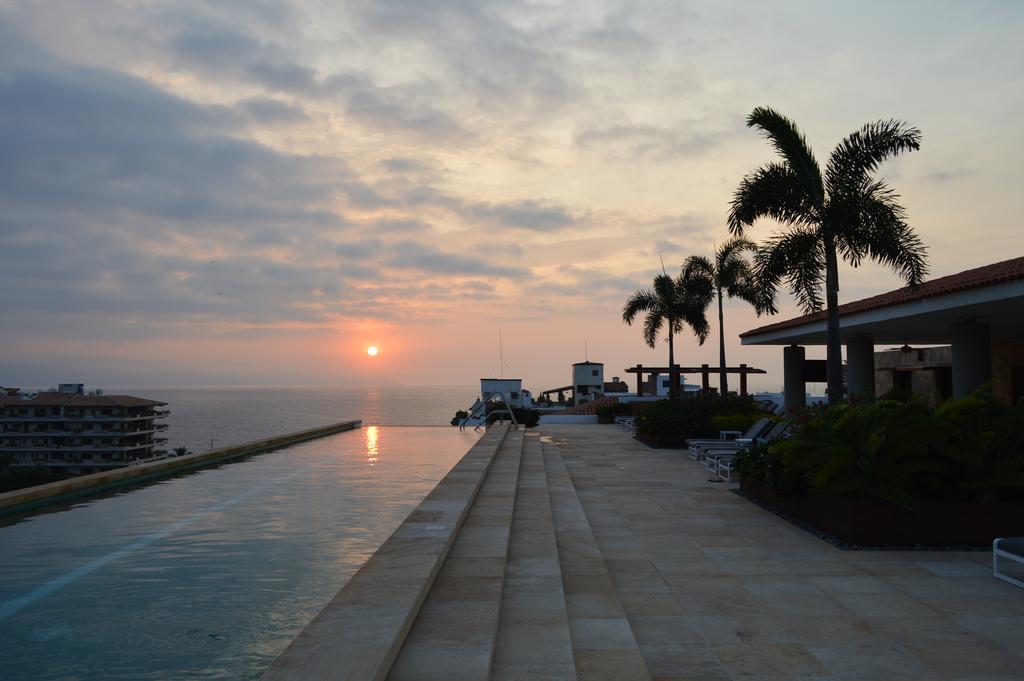 The Park 203 Vallarta Zona Romantica Пуэрто-Вальярта Экстерьер фото